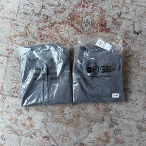 NWY FIGS Charcoal Graphite Women’s Scrub Set